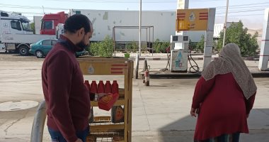 حملات تموينية على محطات الوقود بسفاجا تسفر عن تحرير 8 محاضر.. صور 