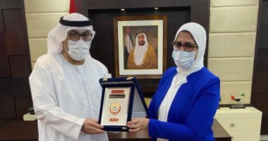 وزيرة الصحة تنقل رسالة شكر من الرئيس للإمارات لتوريد لقاح كورونا