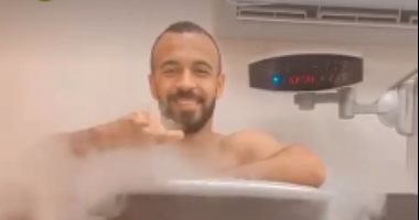 حمام بخار يجهز أفشة لمباراة الأهلى وغزل المحلة..صورة