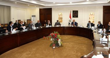 وزير الإسكان يتابع توصيل خدمات الصرف للمناطق الريفية ضمن مبادرة "حياة كريمة"