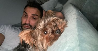 حساب كلبة أحمد فهمى يجمع 25 ألف متابع.. والفنان يؤكد: أعز أصدقائى.. صور