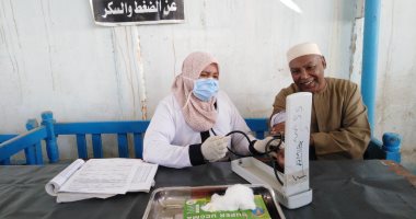 "قوافل الصحة" توقع الكشف الطبى على 4023 مواطناً بالمجان فى أسوان