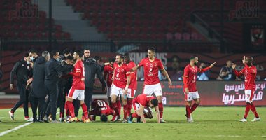 محمد شريف يتقدم للأهلي في مرمى المحلة بهدف رائع فى الدقيقة 49 .. فيديو
