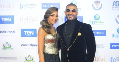 أحمد سعد وخطيبته وزاهر بصحبة ابنتيه ملك وليلى على ريد كاربت حفل دير جيست