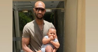 شيكابالا يعلم ابنه ونجل أحداد تشجيع الزمالك.. فيديو