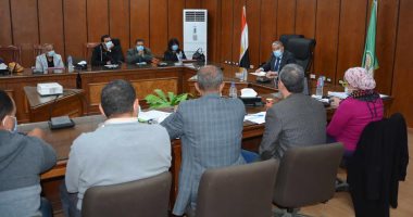 محافظ المنيا يبحث إجراءات تنفيذ المرحلة الجديدة لمبادرة "حياة كريمة"