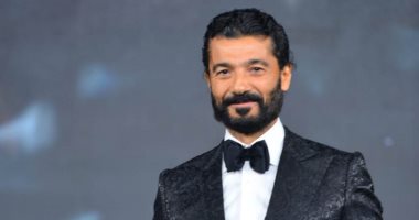 إصابة خالد النبوى بكدمات فى الكتف والذراع أثناء تصوير فيلم "أهل الكهف"