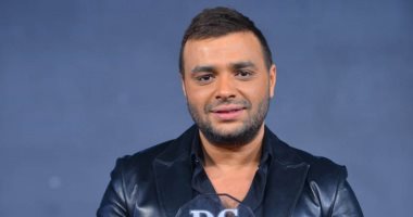 تكريم رامى صبرى ببداية حفل دير جيست ويغنى "حياتى مش تمام"
