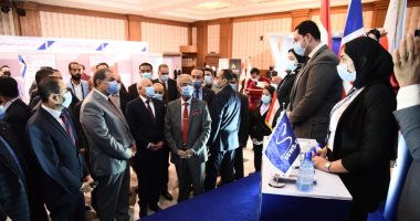 محمد سعفان والغضبان ورئيس جامعة بورسعيد يفتتحون ملتقى التوظيف الأول.. صور