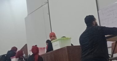 إجراء الانتخابات الطلابية فى 4 كليات بجامعة بنها وحسمها فى 12 كلية.. صور