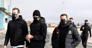 بعثة ريال مدريد تصل إقليم الباسك لمواجهة إيبار.. فيديو وصور 