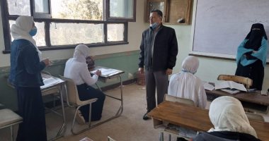 مستشار المحاسبة بوزارة التربية والتعليم يتفقد مدارس بنى سويف .. صور 