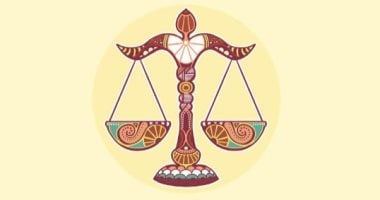 حظك اليوم الإثنين 27/9/2021 برج الميزان على الصعيد المهنى والعاطفى والصحى.. اهتم بمشاعر الشريك