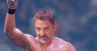 فتحى عبد الوهاب يهنئ بيج رامى بالفوز بلقب "مستر أوليمبيا" بشكل كوميدى