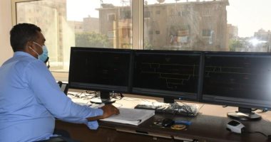وزير النقل يعلن دخول برج السكة الحديد بطهطا فى سوهاج الخدمة.. صور
