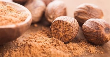 5 فوائد لـ"جوزة الطيب" على صحتك.. منها التحكم فى سكر الدم