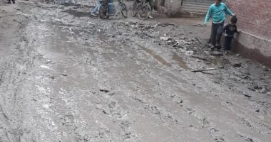 القابضة لمياه الشرب تستجيب لشكوى غرق شارع أحمد الصاوى بشتيل