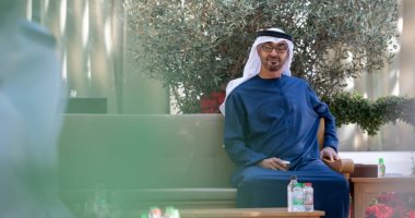 ولى عهد أبوظبى يبحث حماية المجتمع من التحديات الصحية فى لقاء مع حاكم دبى