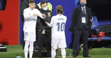 مودريتش مهدد بالغياب عن ريال مدريد أمام غرناطة وإلتشي بسبب الإصابة