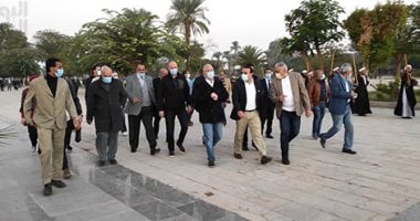 صور.. وصول قيادات محافظة الأقصر لمعابد الكرنك لحضور احتفالية ظهور الشمس على قدس الأقداس
