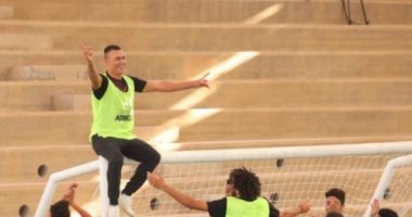 الحضرى يستعيد ذكريات الرقص على العارضة: شئ فوق الإرادة "صورة"