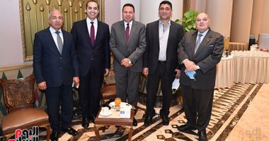 نجاح كبير لأولى حفلات استقبال أعضاء مجلس النواب الجدد.. إشادة واسعة من نواب قائمة القاهرة ووسط وجنوب الدلتا بسهولة إجراءات استخراج الكارنية.. وأمين عام المجلس: حتى الآن الجلسة الافتتاحية برئاسة فريدة الشوباشى
