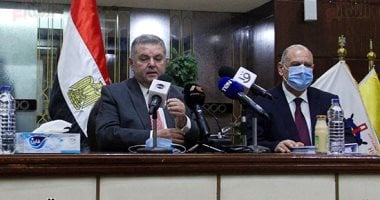 "قطاع الأعمال" توقع مع «فودافون» و«فايبر مصر» عقود تدشين مركز بيانات للشركات التابعة