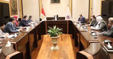 وزيرة الصحة تشدد على ضرورة الالتزام بتطبيق بروتوكولات علاج أعراض كورونا المحدثة
