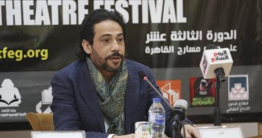 نبيل بهجت فى ندوة 150 سنة مسرح: المسرح الإغريقي واليوناني امتدادا للفرعوني 