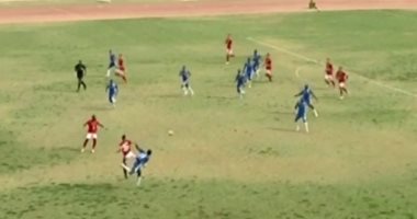  سوء أرضية الملعب تؤثر على قرارات حكم لقاء الأهلي وسونيديب 