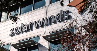 يعنى إيه اختراق SolarWinds وكيف يؤثر على الشركات؟