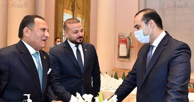 الأمين العام للنواب يكشف أجندة المجلس المقبل.. المستشار محمود فوزى: نستقبل اليوم 100 نائب بقائمة الصعيد لتسلم بطاقات العضوية.. ويؤكد: التحضير للجلسة الافتتاحية يبدأ عقب انتهاء الأيام المخصصة لاستخراج الكرنيهات