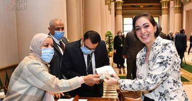 80 نائبا ينتهون من استخراج كارنيهات العضوية بقائمة الصعيد