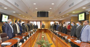 محافظ أسيوط يوجه بفرض غرامات على مخالفى تطبيق الإجراءات الاحترازية