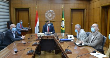 محافظ الدقهلية يتعاقد للبدء فى انشاء مصنع لتدوير القمامة بسعة 450 طن يوميا بالمنزلة