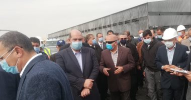 وزير النقل يوجه بسرعة الانتهاء من مشروعات التطوير الجارية بميناء سفاجا البحرى