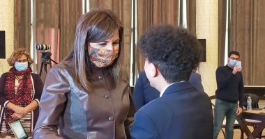 وزيرة الهجرة تعلن "ميسرة مقلد" سفيرًا لمبادرة اتكلم عربى بأوروبا