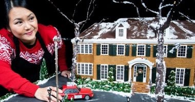 ديزنى تصمم كعكة منزل فيلم "Home Alone" بمناسبة مرور 30 سنة على عرضه