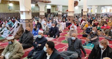 وكيل وزارة الأوقاف بالسويس ونائب المحافظ يفتتحان مسجد الإمامين.. صور