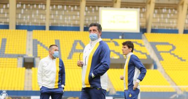 النصر السعودي يخوض المران الأول على ملعبه الجديد.. فيديو