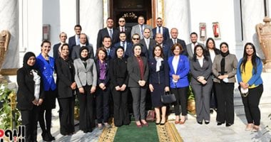أمين مجلس النواب يستقبل نواب تنسيقية شباب الأحزاب لاستخراج كارنيهات العضوية