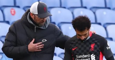 كلوب يوضح سبب عدم مشاركة محمد صلاح أساسيا أمام بنفيكا
