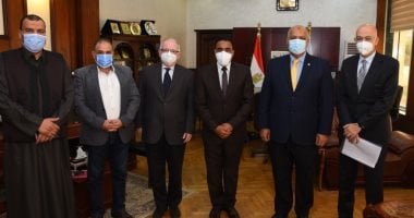 محافظ مطروح يبحث انشاء ناد للرماية بالمحافظة