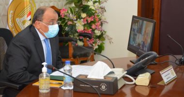 وزير التنمية المحلية يتابع مع 10 محافظين جهود مواجهة تداعيات الطقس السيئ