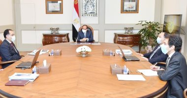 الرئيس السيسي يبحث جهود الدولة لدعم أنشطة المشروعات المتوسطة والصغيرة.. التوجيه بأن تعكس اللائحة التنفيذية للقانون الجديد الحوافز المتنوعة والمميزات العديدة.. ووزير المالية يستعرض وضع الموازنة العامة للدولة