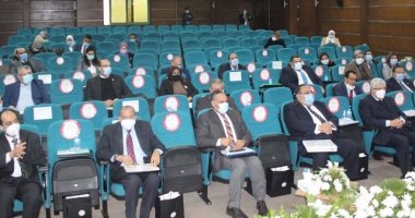 رئيس جامعة بنى سويف يحضر الاجتماع الثاني للجمعية العمومية للجنة الوطنية المصرية