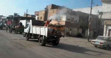 رش وتطهير الشوارع والمنشآت فى البحيرة لمواجهة كورونا .. صور