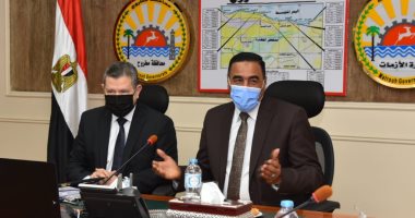 عميد الزراعة الصحراوية بجامعة مطروح: إقامة مركز لإنتاج الحرير الطبيعى