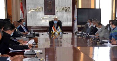 محافظ الأقصر يشدد على متابعة التزام المطاعم والمحال بالإجراءات الاحترازية