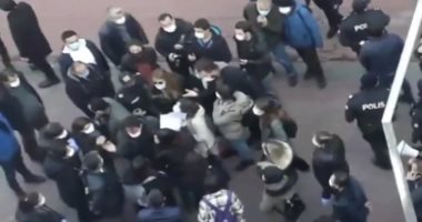 انتهاكات تركيا.. شرطة أردوغان تعتدى على مظاهرة نسائية فى أنقرة